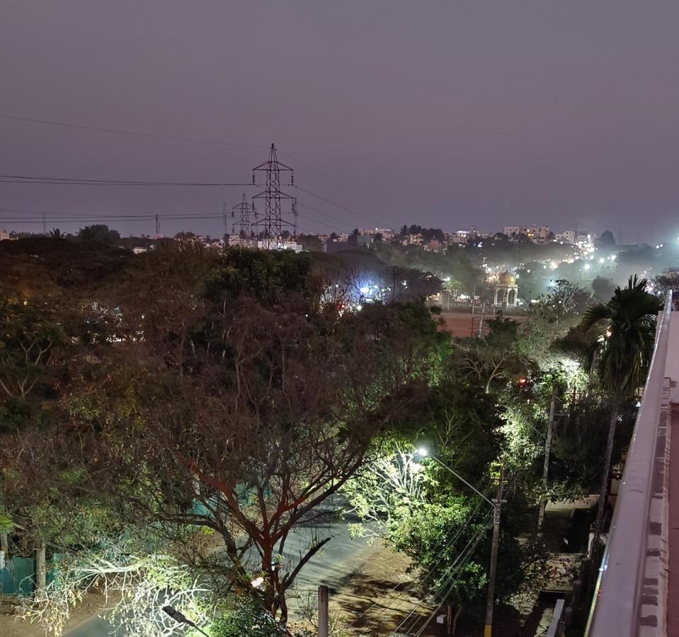 Sugamya Corner Guesthouse Mysore Eksteriør billede